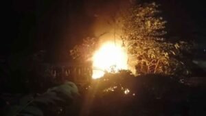 রাজধানীতে একের পর এক ককটেল বিস্ফোরণ রাজধানীতে একের পর এক ককটেল বিস্ফোরণ